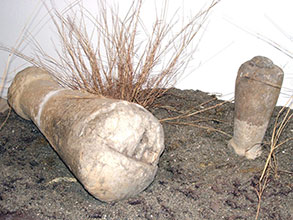 Clavate memorial stones